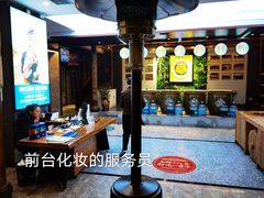 -阿瓦山寨·湘菜现炒·剁椒鱼头王(咸阳总店)