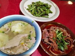 -冯烫烫跷脚牛肉·川菜小馆(武胜西街店)