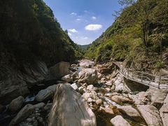 -鄣山大峡谷