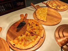 -言玖鲜火锅串串披萨自助(益田假日店)