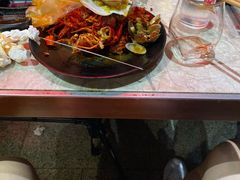 -沪小胖小龙虾(淮海中路旗舰店)