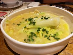 -爱啤精酿·民谣酒馆(滨江店)