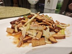 -卿雲阁私人高定餐厅(汉口江滩店)