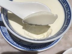 老香港鲜奶冻-香港百合居(LCM置汇旭辉广场店)