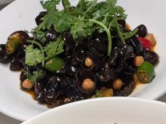 鹰嘴豆小木耳-清真·卡德尔大叔新疆主题餐厅(龙汇路店)