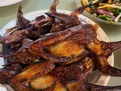 -三亚火车头万人海鲜广场