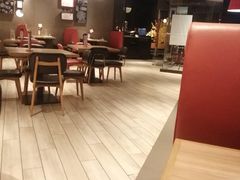 -必胜客(新中纬店)