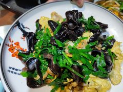 -东来菜馆•手抓海鲜家常菜•海鲜锅贴(鸽子窝店)