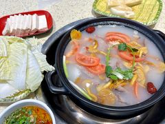-九寨沟特色牦牛肉汤锅