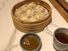 -馋三尺蟹粉小笼(人民广场店)