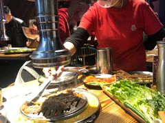 -青瓦炭韩潮烤肉(花园道店)