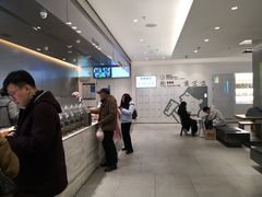 -喜茶(杭州滨江宝龙店)