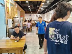 大堂-老白家面馆(测绘东路总店)