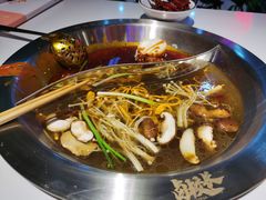 -卤校长重庆火锅(国兴店)