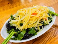 -志权牛肉面(灵山路店)