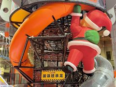 -嗨翻Hi-Fun竞技主题乐园·蹦床亲子生日轰趴(国光1937店)