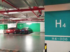 场地-龙湖虹桥天街-停车场