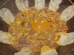 地锅贴饼-地锅公社·现炒地锅鸡·地锅鱼·夜宵(罗锦路店)