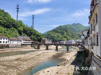 王村口古镇，位于浙江省丽水市遂昌县西南部，地处国家级