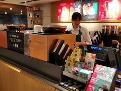 -星巴克(静安嘉里中心B2店)