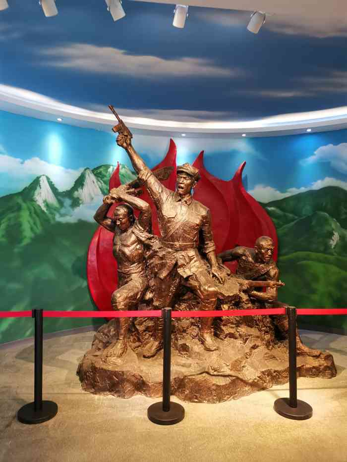 六霍起义纪念塔-"来响洪甸水库风景区玩儿,路过独山,顺便参.