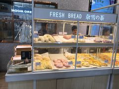 面包甜点陈列柜-奈雪的茶(石厦时代广场店)