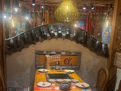 -老牌坊云南鱼豆花火锅(爱建店)