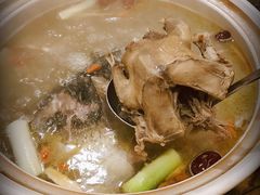 鲫鱼乳鸽药膳煲-钦善斋(武侯祠店)