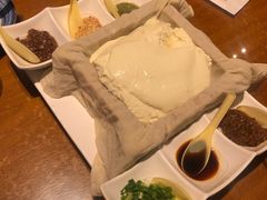 -95号酱骨·一块豆腐(展春园西路店)