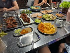 -马路牙子烧烤音乐酒馆(望京店)