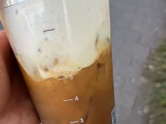 -85度C(生甜甜圈研究工坊·上海平凉店)