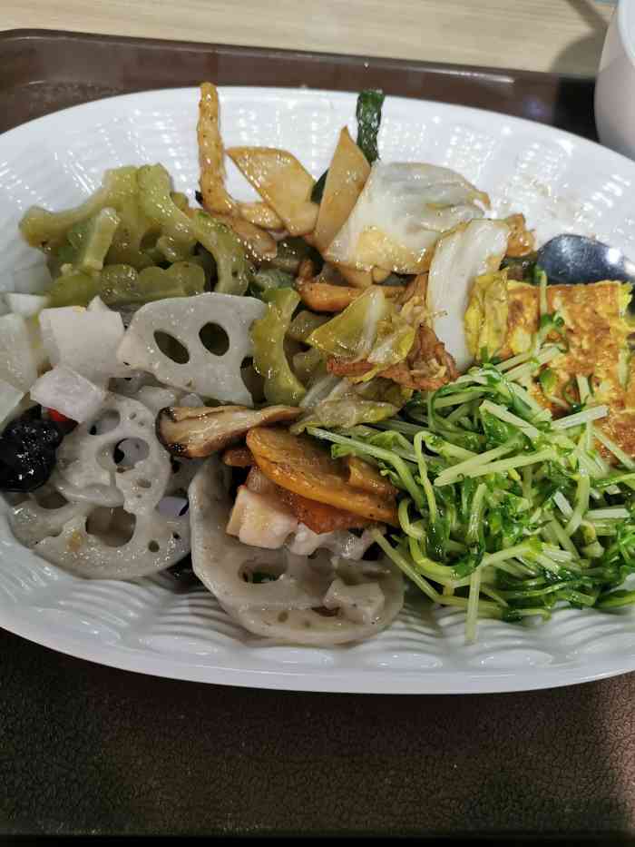 三餐秀自助快餐(萝岗万达店)-"此店在万达外街二楼.