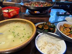 -富正毅三下锅·湘西韵味(天门山索道店)