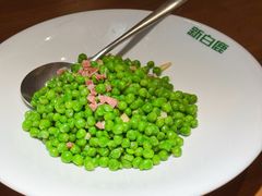 -新白鹿餐厅(滨江银泰店)