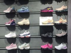 -NIKE品牌体验店(金源新燕莎店)