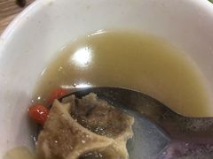 牛尾汤-平山城鑫烧烤(建国楼店)