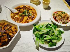 -华光驿站私房菜·黑金冠