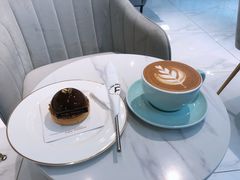 -Fridi Patisserie Cafe