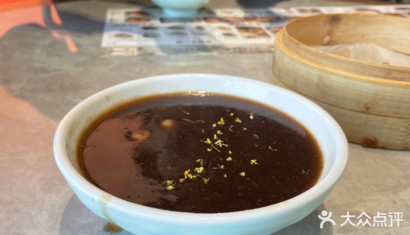 老字号鸡鸣汤包
