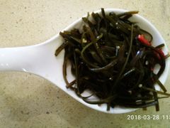 蒜香海带丝-岳姥姥饺子(泺文路店)