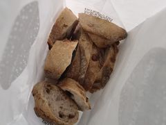 蔓越莓核桃法棍-WHEAT&BAKER-麥(凯德来福士店)