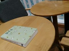 -猫的天空之城概念书店(杭州南宋御街店)