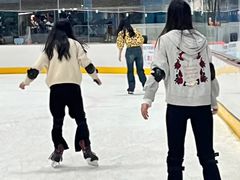 -世纪星滑冰俱乐部(万象城店)