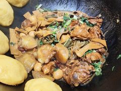 -锅老头海鲜铁锅炖