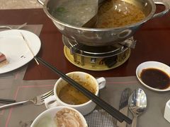 -元一希尔顿酒店·鲜切牛肉火锅禅自助餐厅