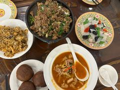 藕带酸汤肥牛-烤肉季饭庄