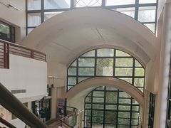 -香港大学