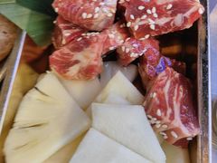 -哈哈碳都·牛肋条无限自助烤肉(台江万达店)