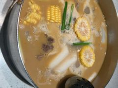 -肥仔文澳门猪骨煲(南京西路店)