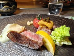 雪花和牛卷松茸配海胆鱼子酱-雲上錢屋·怀石料理(上海中心店)
